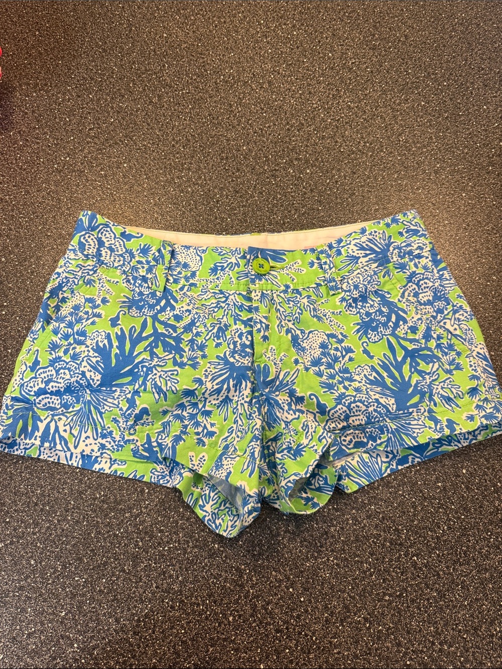 Lilly Pulitzer Women’s Blue & Lime Floral Shorts - size 4